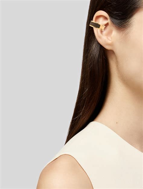 ear cuff hermes|hermes horn and lacquer earrings.